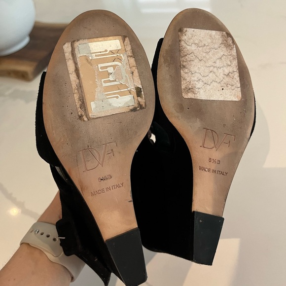 DVF Wedge Sandal - Picture 6 of 6